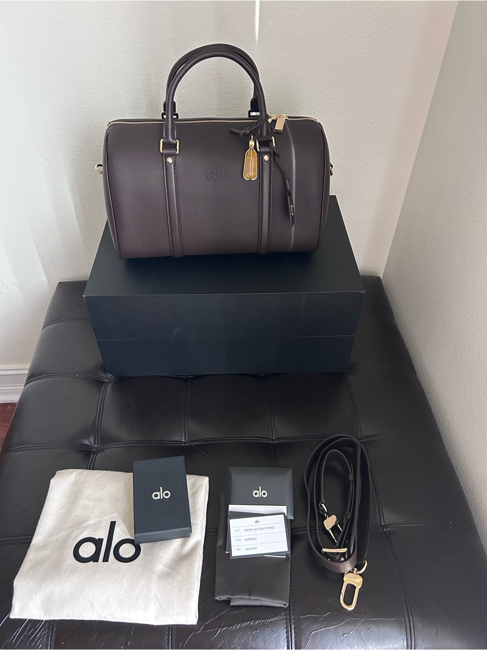 ALO Yoga Daily Voyage Bag - Picture 3 of 17
